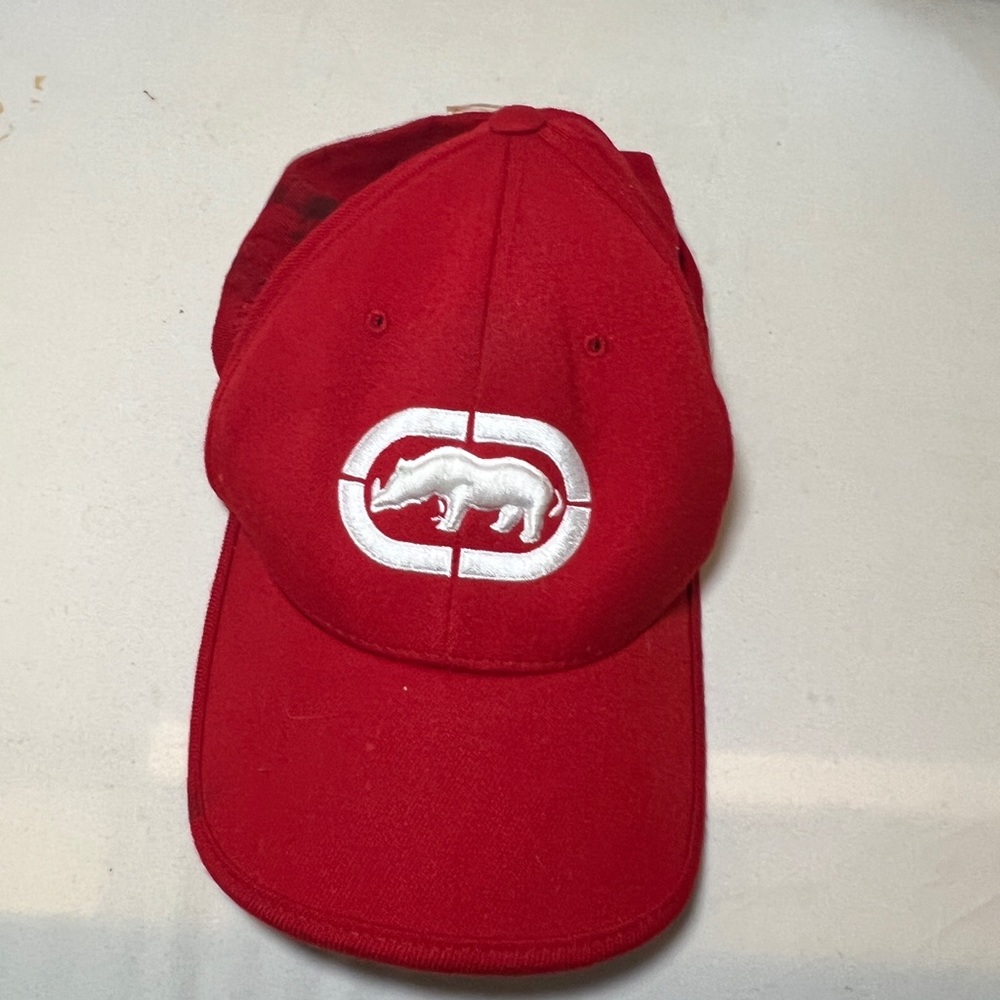 Eckō hat